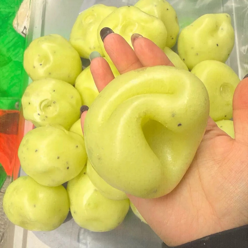 Squishy nhân đá bào màu vàng