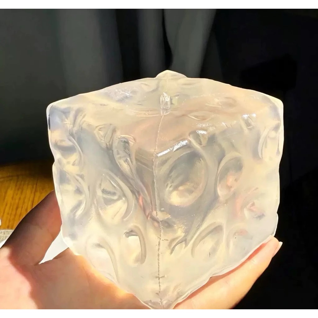 Squishy Phô mai vuông màu trong suốt